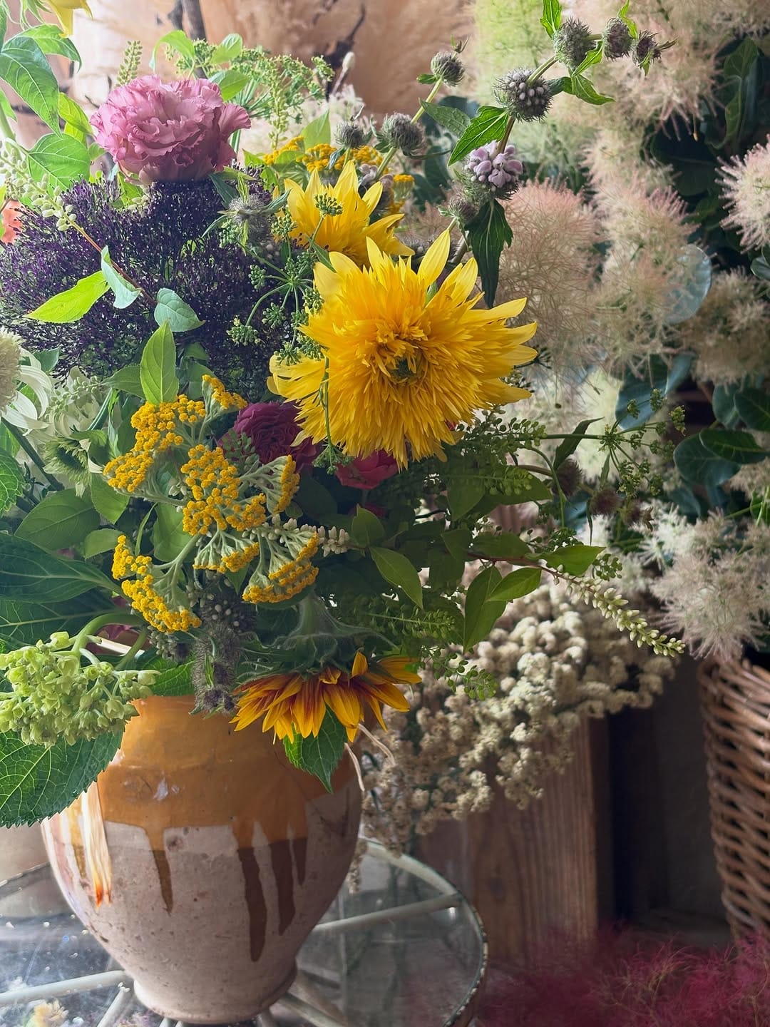 Post 9 by petitapetit／世田谷桜新町の花屋 on Instagram (carousel)