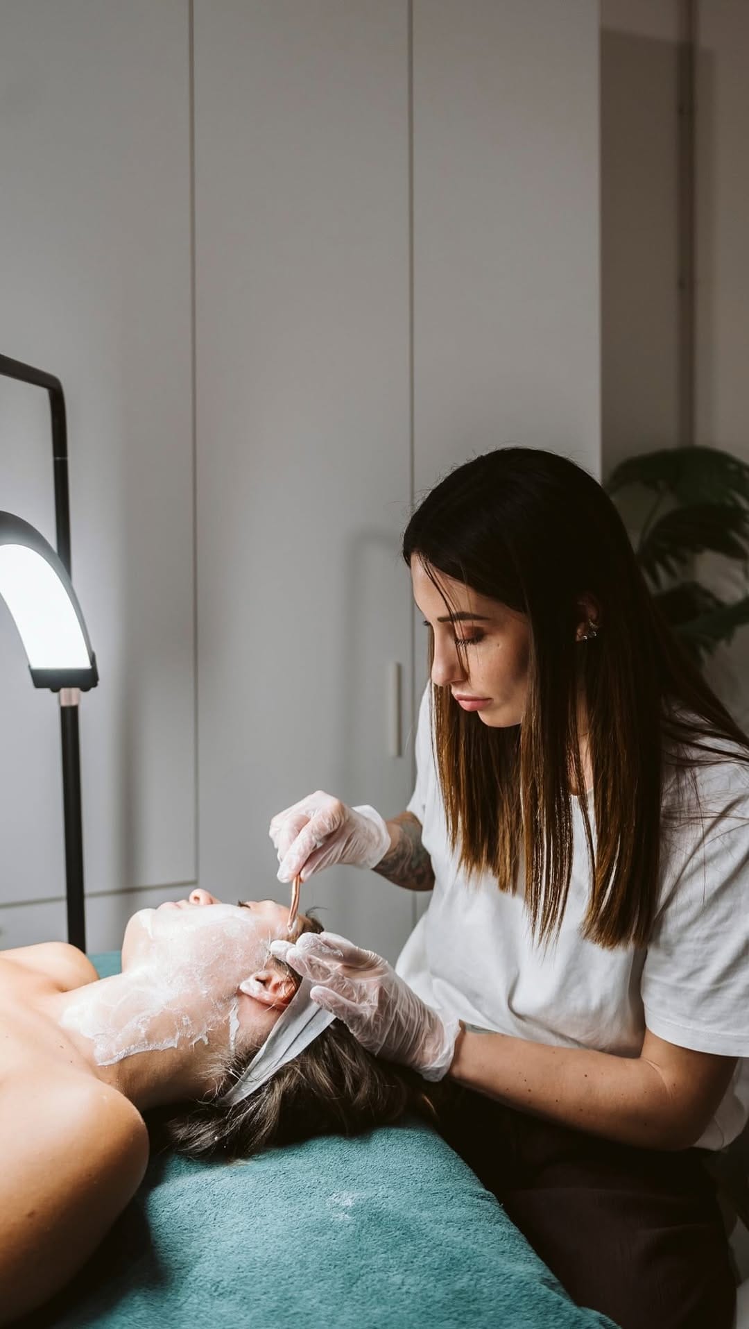 Post 4 by Ocean’s Beauty Lounge ✨ on Instagram (video)