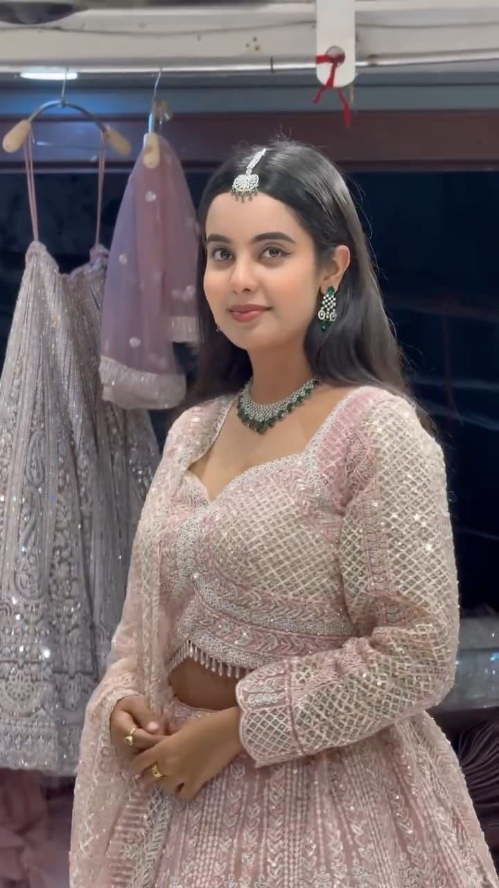 Post 8 by Dulha Dulhan Sringar Ghar👗 on Instagram (video)