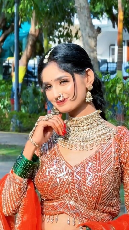Post 5 by Dulha Dulhan Sringar Ghar👗 on Instagram (video)