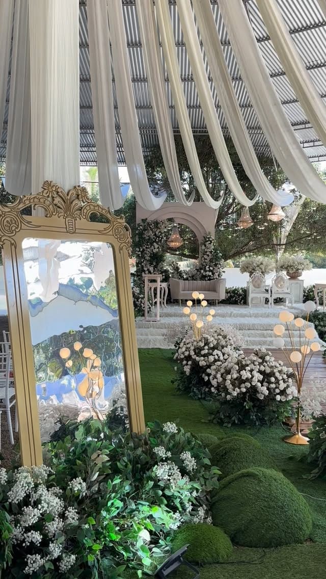 Post 6 by CM Weddings on Instagram (video)