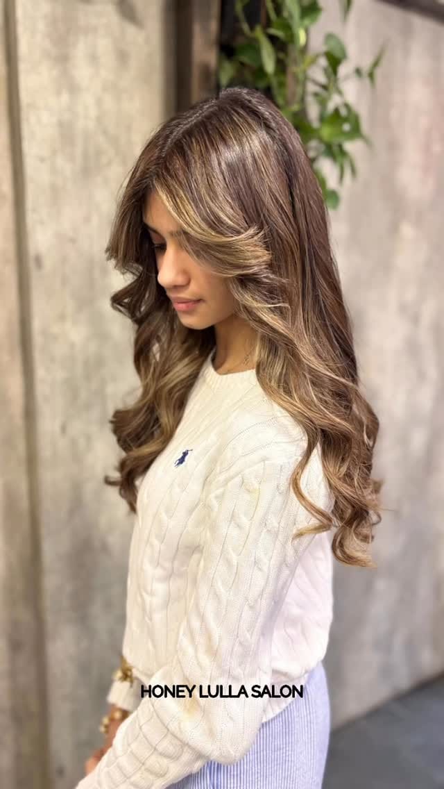 Post 6 by Honey Lulla Salon on Instagram (video)