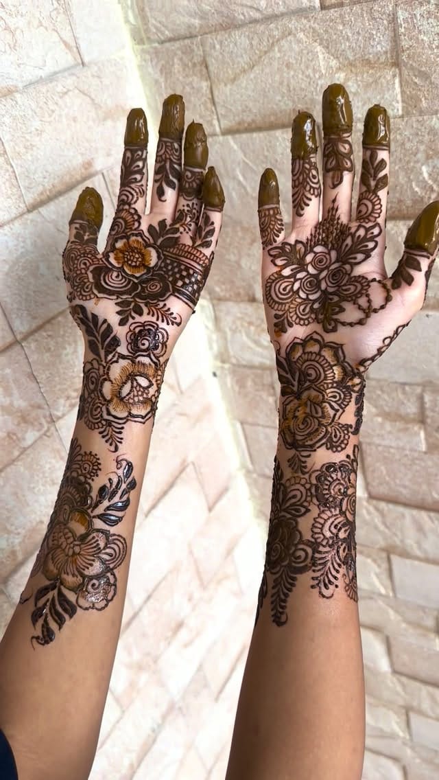 Post 7 by Anam Arshi on Instagram (video)