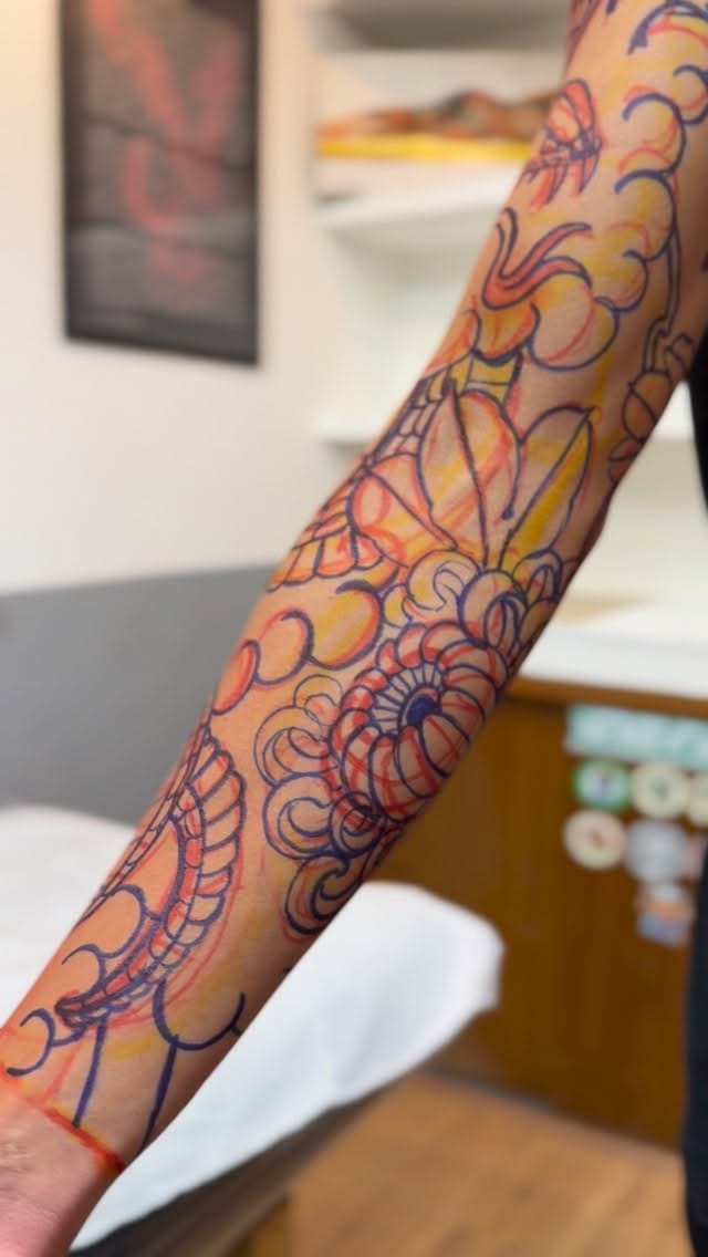 Post 6 by Johnny Tattoos on Instagram (video)