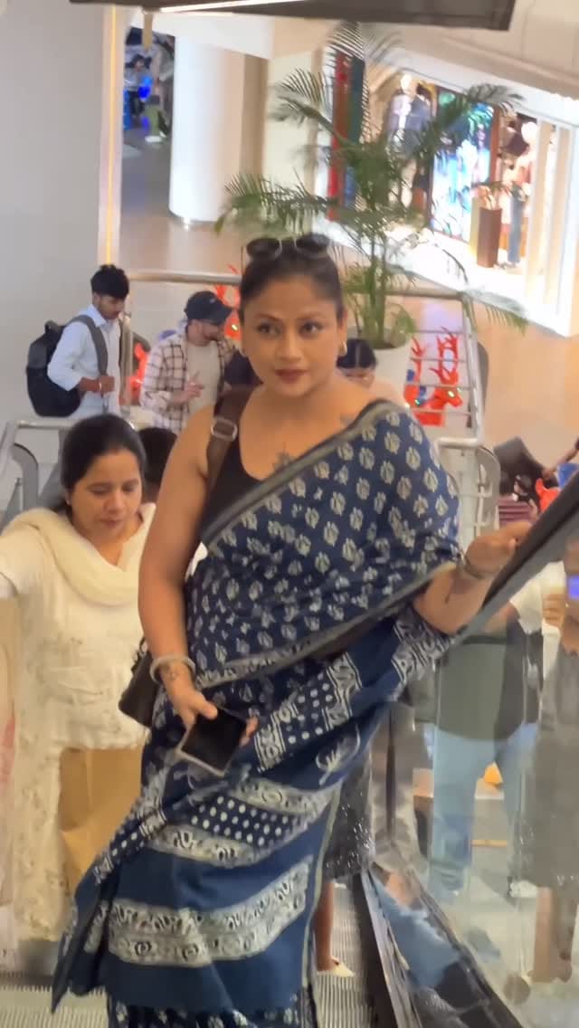 Post 4 by Seema Maurya(Makeup Artist) on Instagram (video)