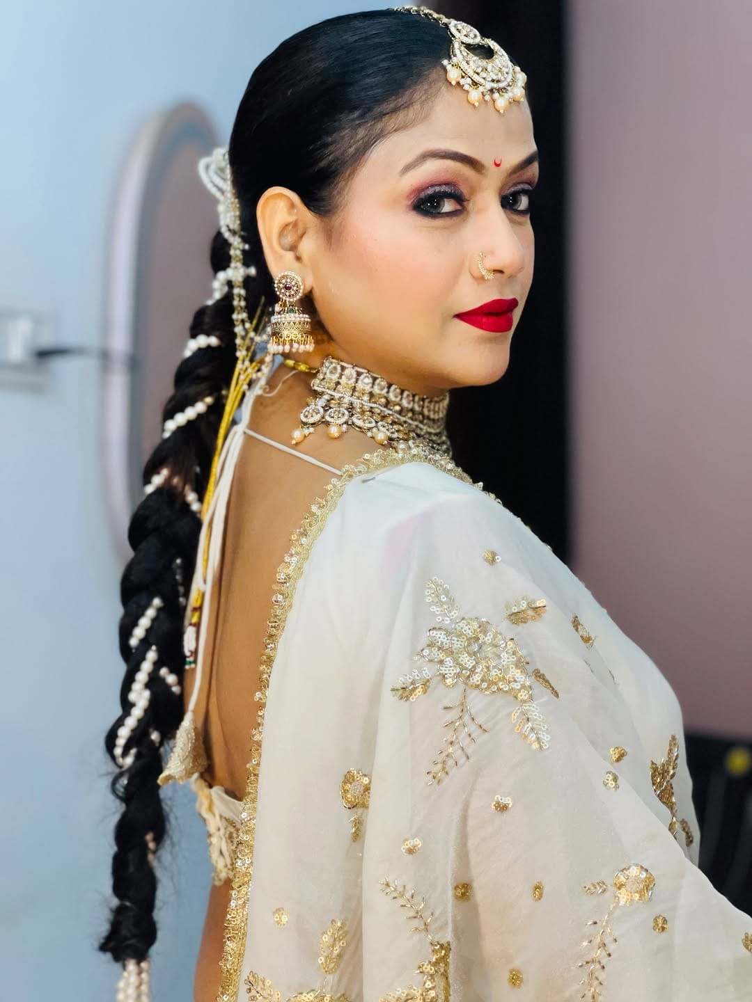 Post 2 by Seema Maurya(Makeup Artist) on Instagram (image)