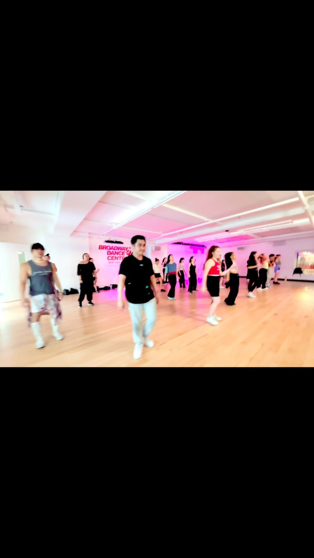 Post 3 by Chio Yamada on Instagram (video)