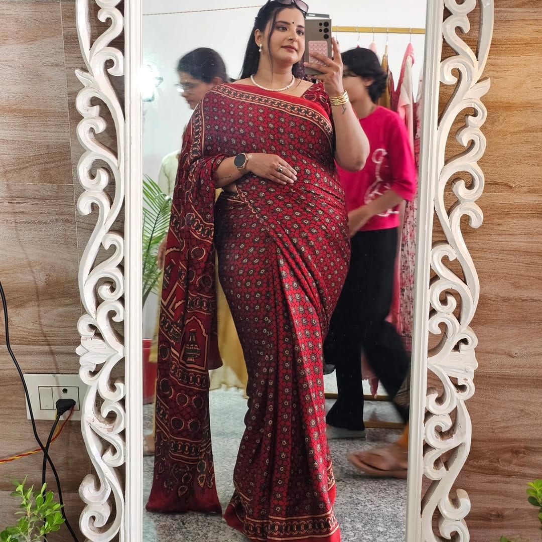 Post 7 by Pooja Rana on Instagram (carousel)