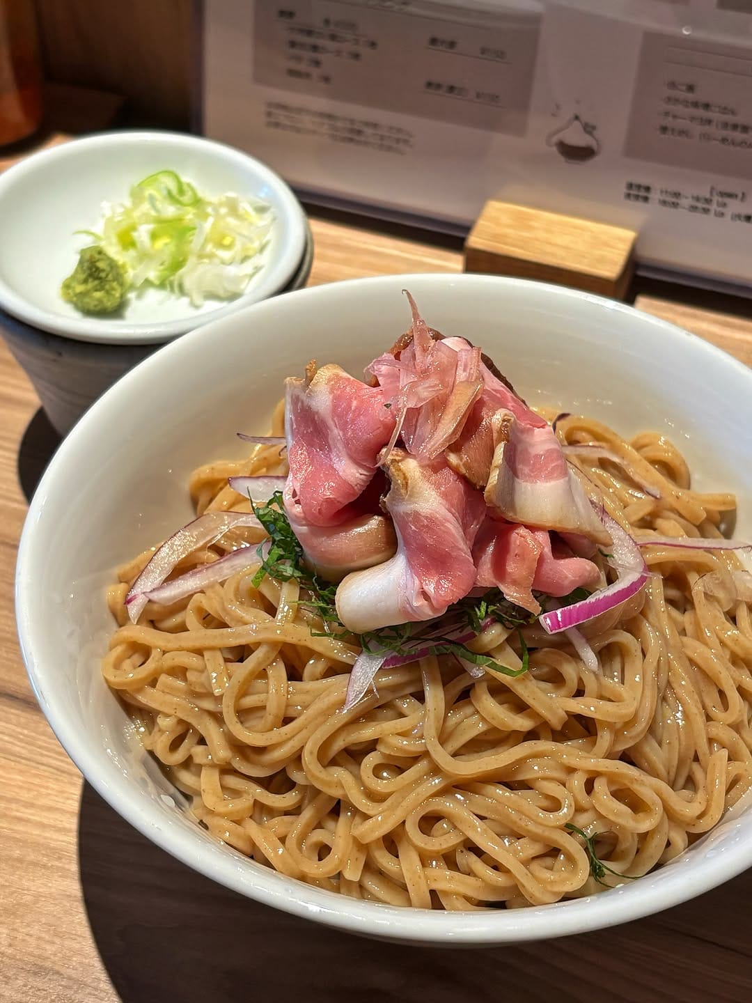 Post 1 by CHIKA🍜 大阪ラーメン・兵庫ラーメン on Instagram (carousel)