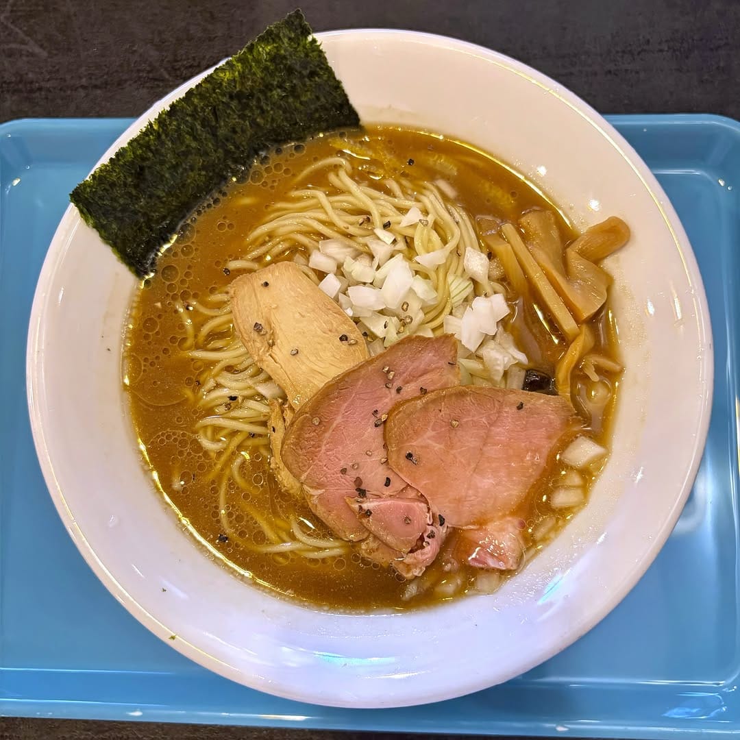 Post 4 by CHIKA🍜 大阪ラーメン・兵庫ラーメン on Instagram (carousel)