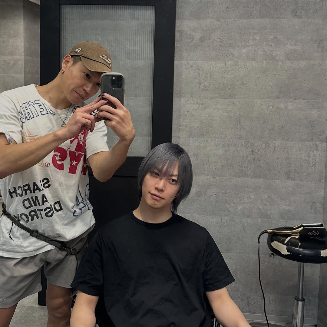 Post 3 by L'wis 朝長祐介 渋谷 福岡 美容師 髪質改善 ボブ レイヤーカット ヘアカラー ブリーチ on Instagram (image)