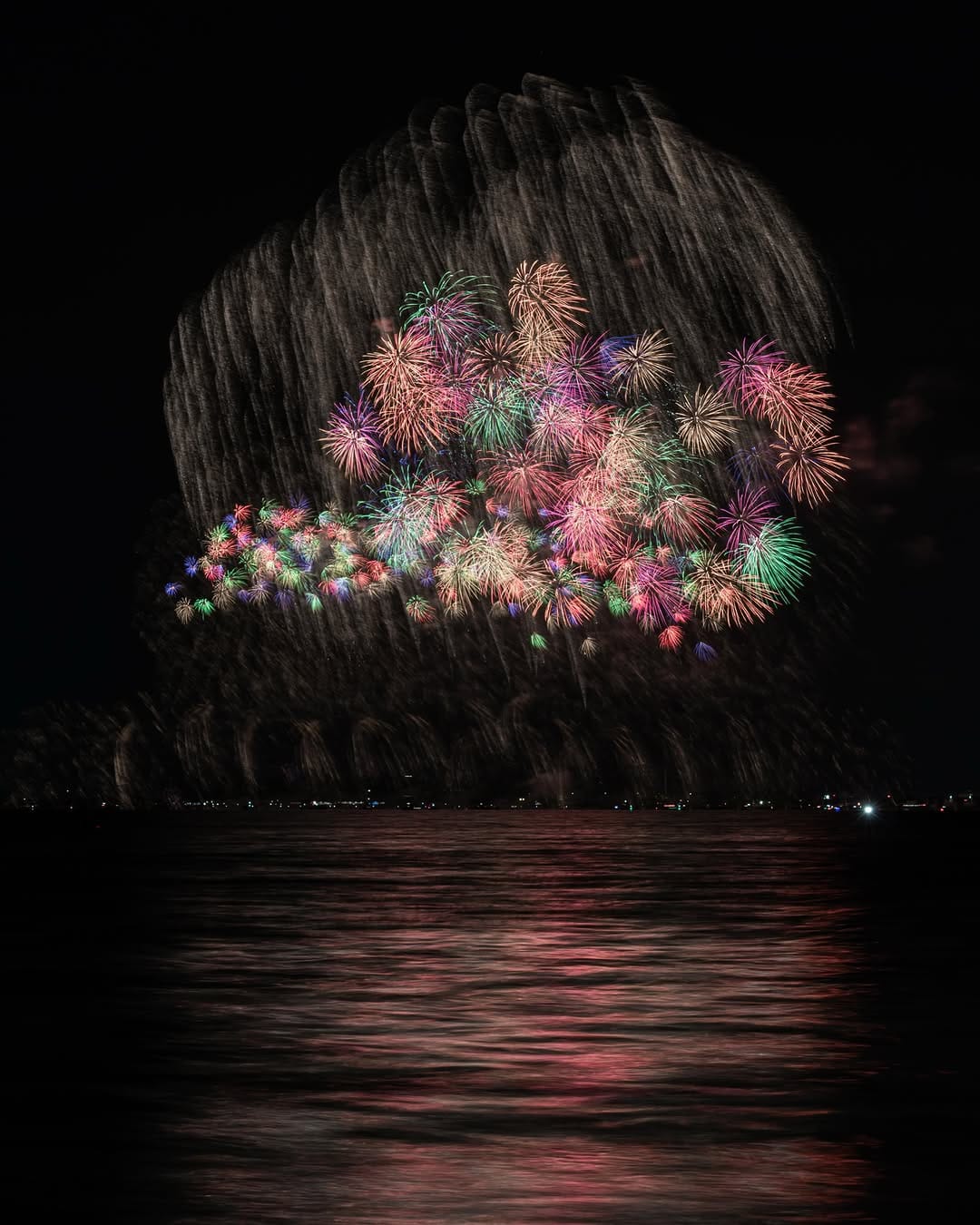 Post 6 by S i n on Instagram (image)