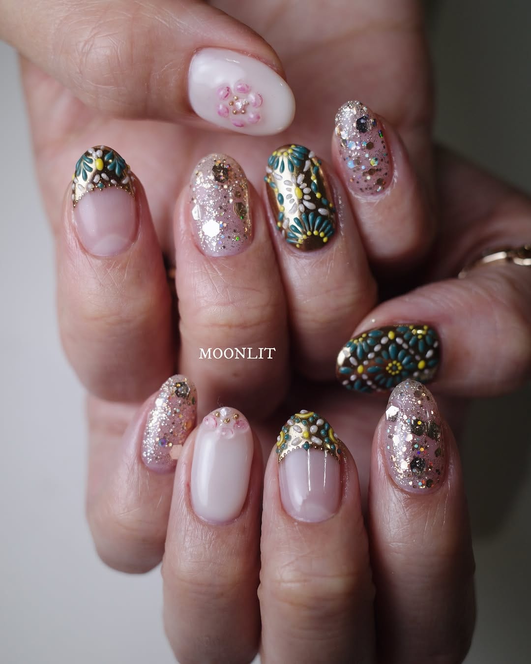 Post 6 by MOONLIT Yuki☾ 表参道ネイルサロン on Instagram (carousel)