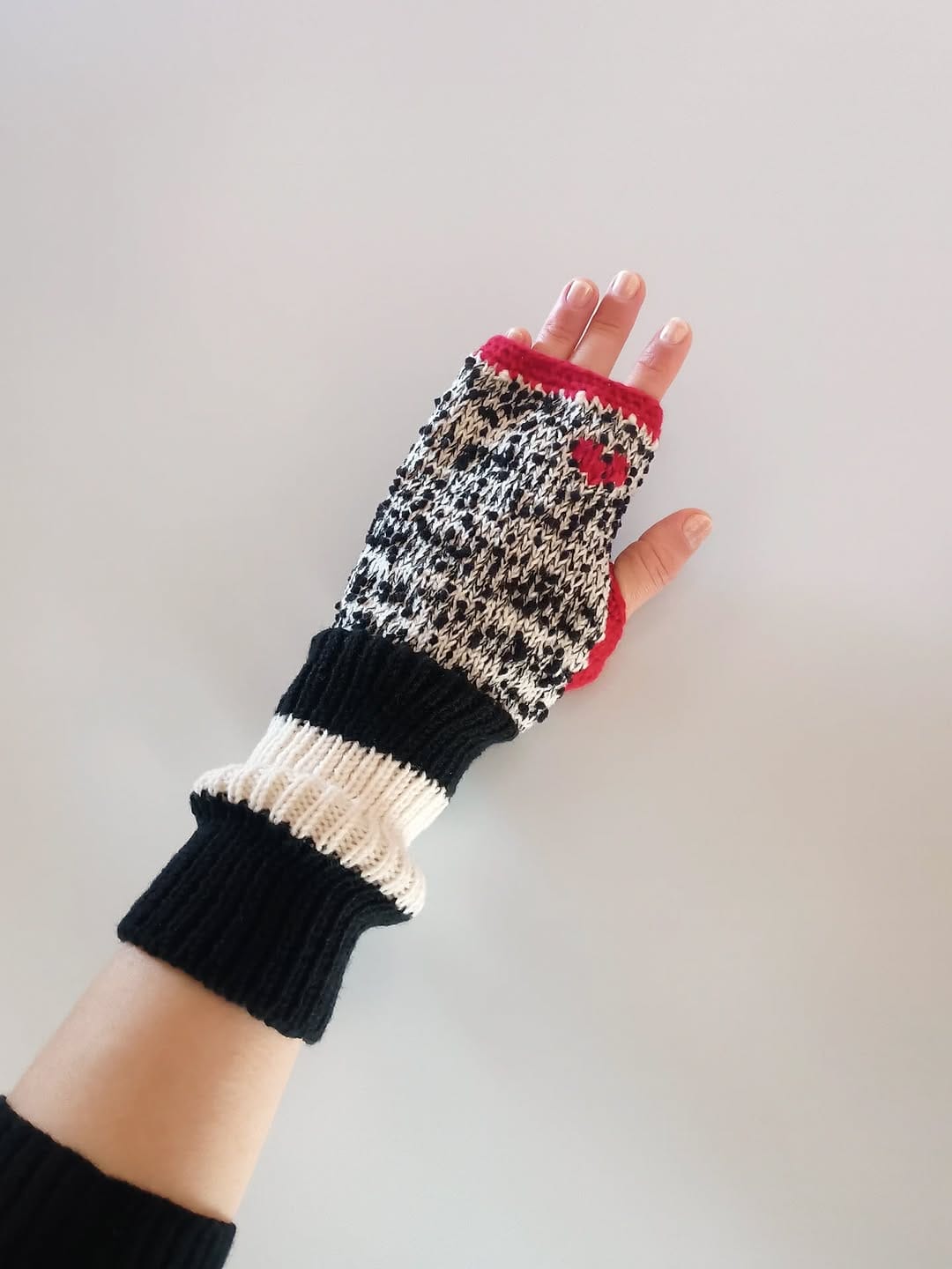 Post 8 by seesaw(knitwear) on Instagram (carousel)