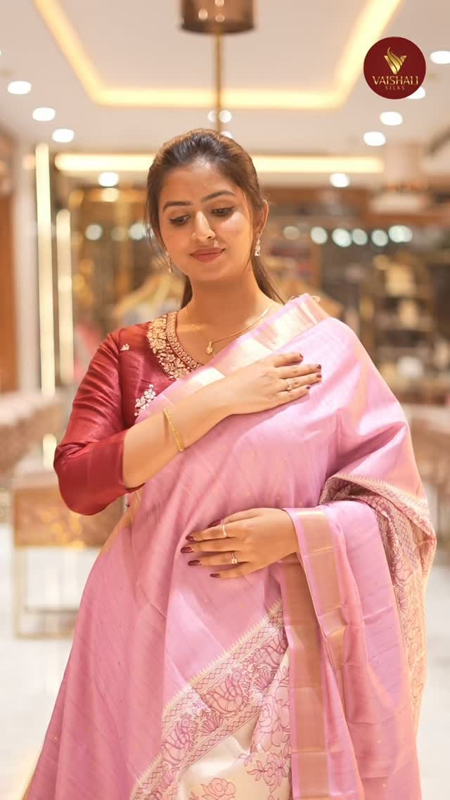Post 3 by Vaishali Silks on Instagram (video)