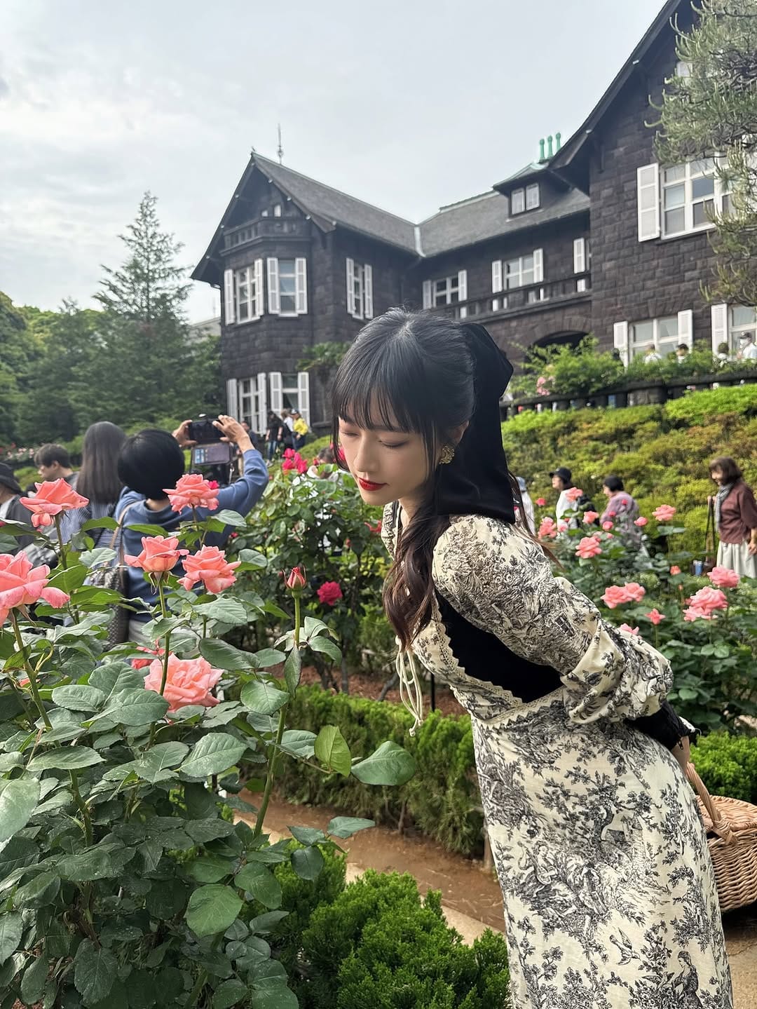 Post 8 by 🥀ℳ𝑖𝑘𝑢 on Instagram (carousel)