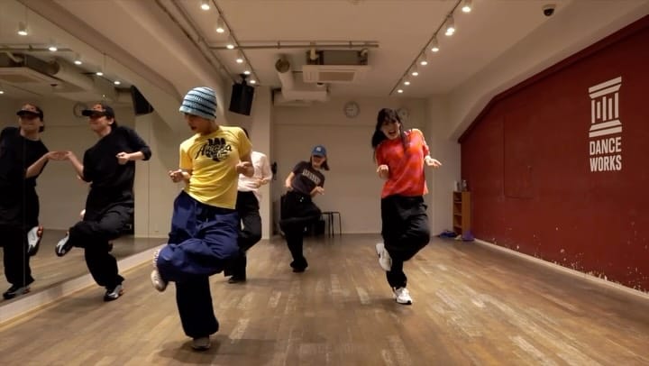 Post 8 by リヤナゲ 錦季 Niki Liyanage on Instagram (video)