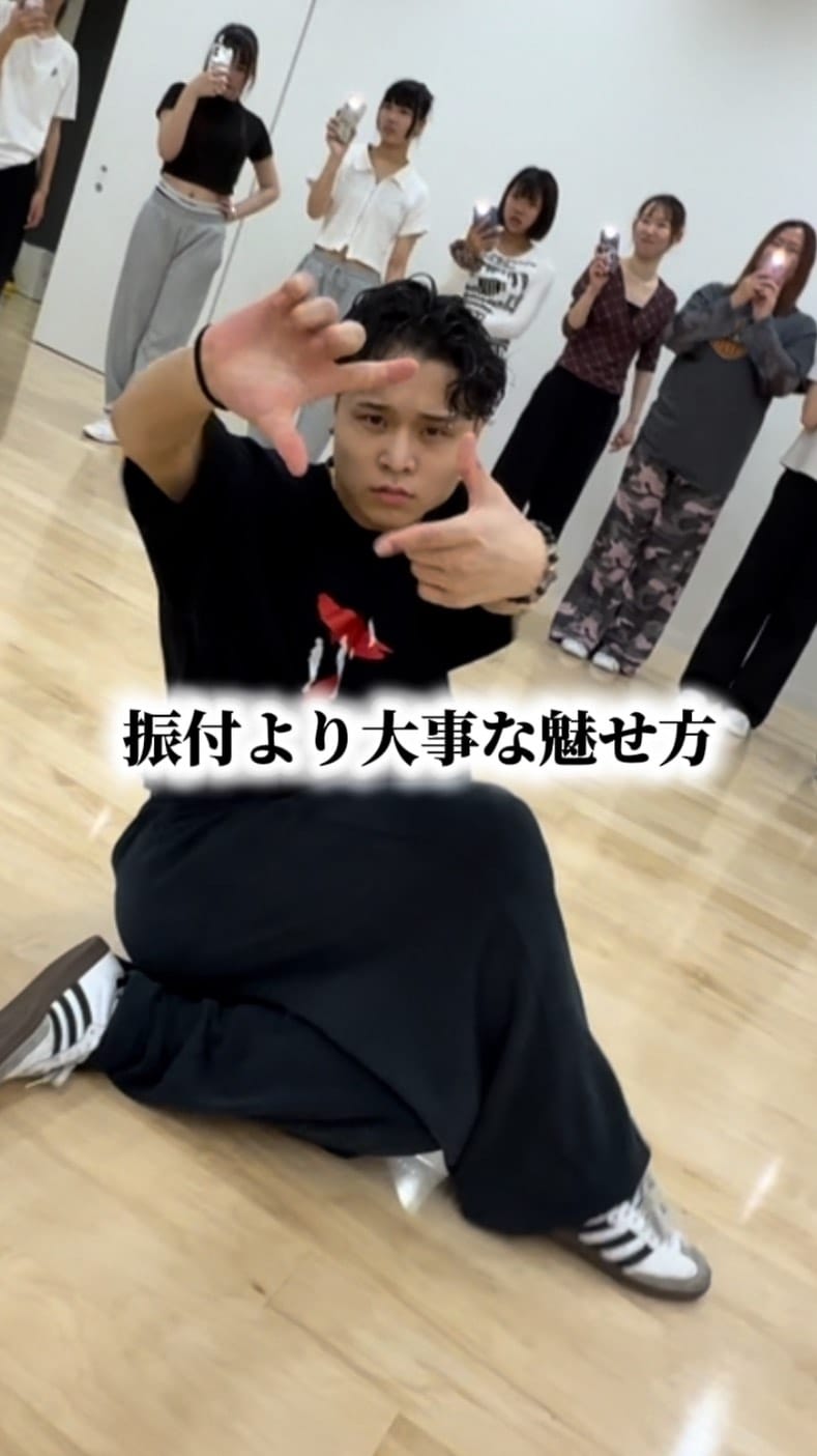 Post 7 by CHIHIRO 🐰  / 振付師・ダンス講師 / WS全国開催 on Instagram (video)