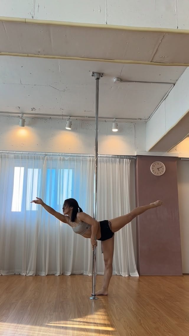 Post 7 by 블루밍폴댄스 원장 최재규 JAEKYU CHOI on Instagram (video)