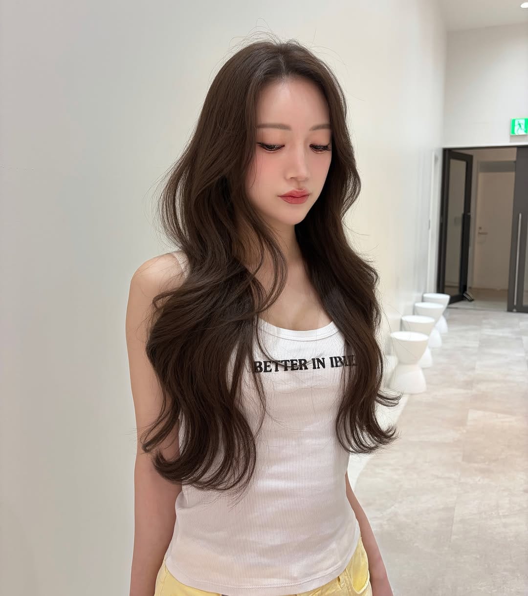 Post 3 by 芹澤 萌 /渋谷美容師/韓国ヘア on Instagram (carousel)