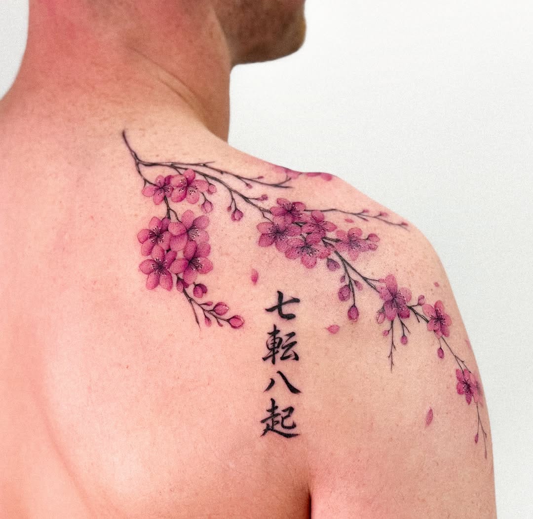 Post 7 by 大阪 • 京都 タトゥー / osakatattoo on Instagram (carousel)