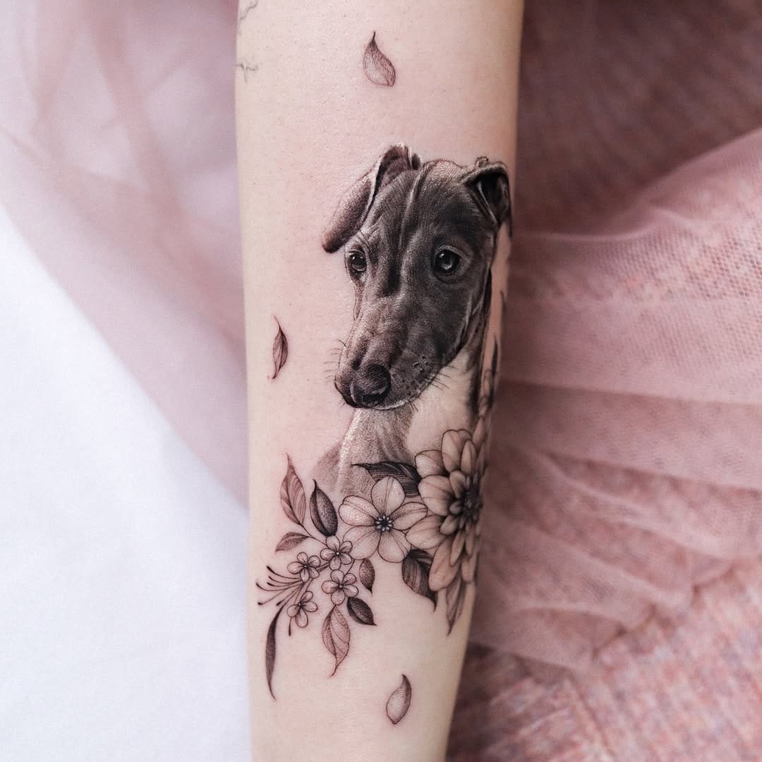 Post 9 by 大阪 • 京都 タトゥー / osakatattoo on Instagram (carousel)