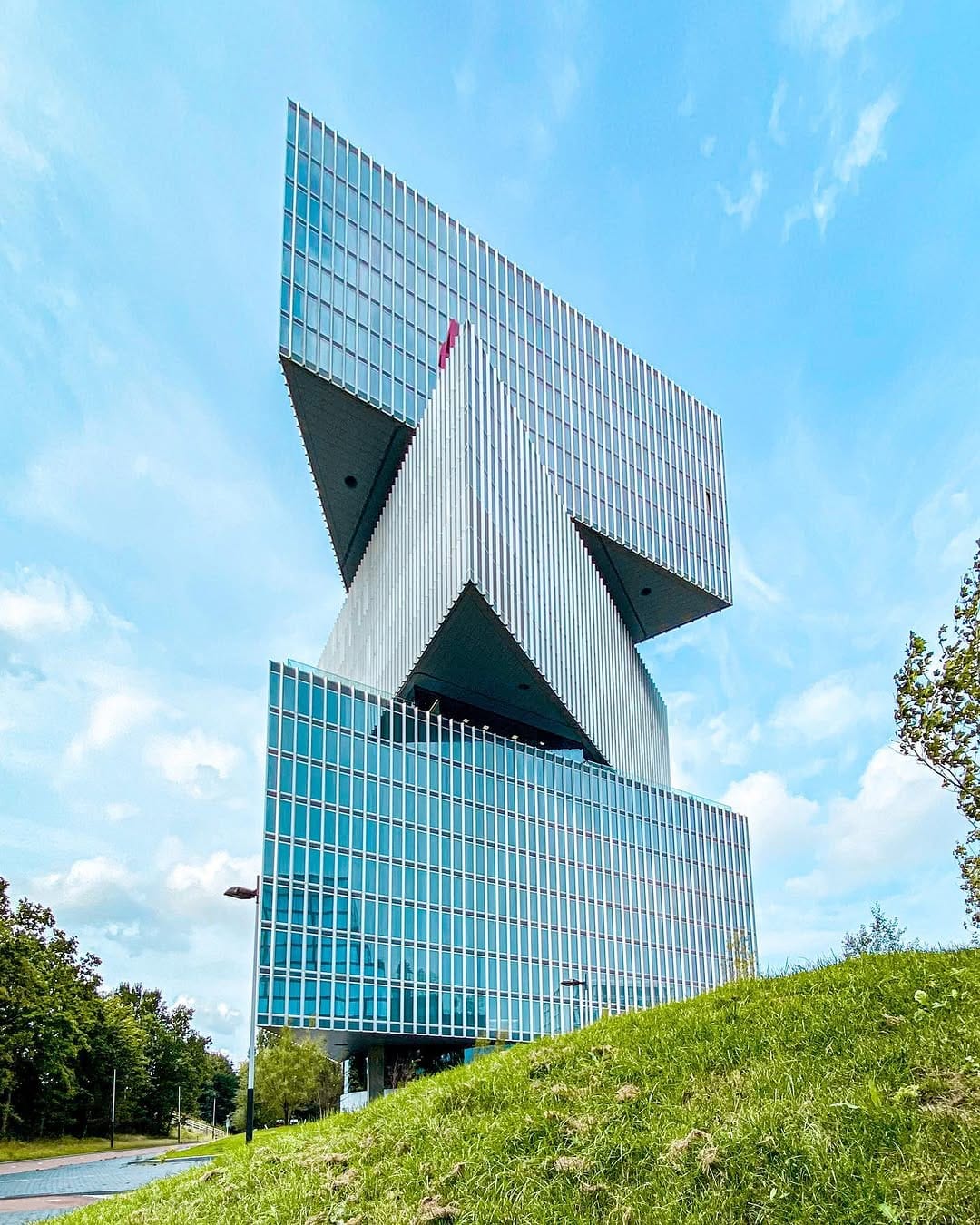 Post 8 by The Most Amazing Architecture on Instagram (image)