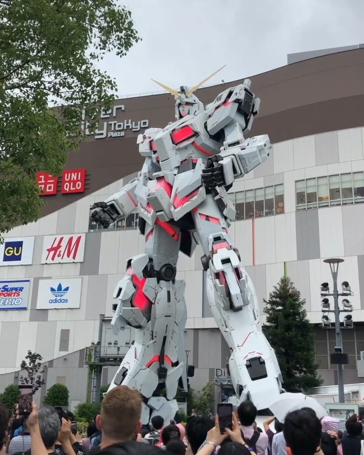 Post 7 by Let's discover Japan together on Instagram (video)