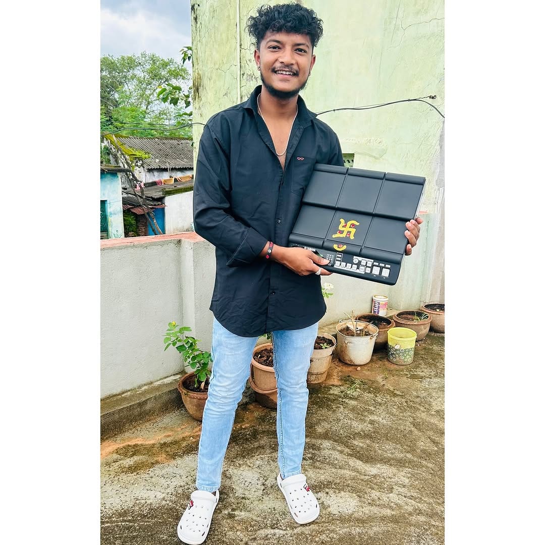 Post 10 by Deepak Kumar Ganta on Instagram (carousel)