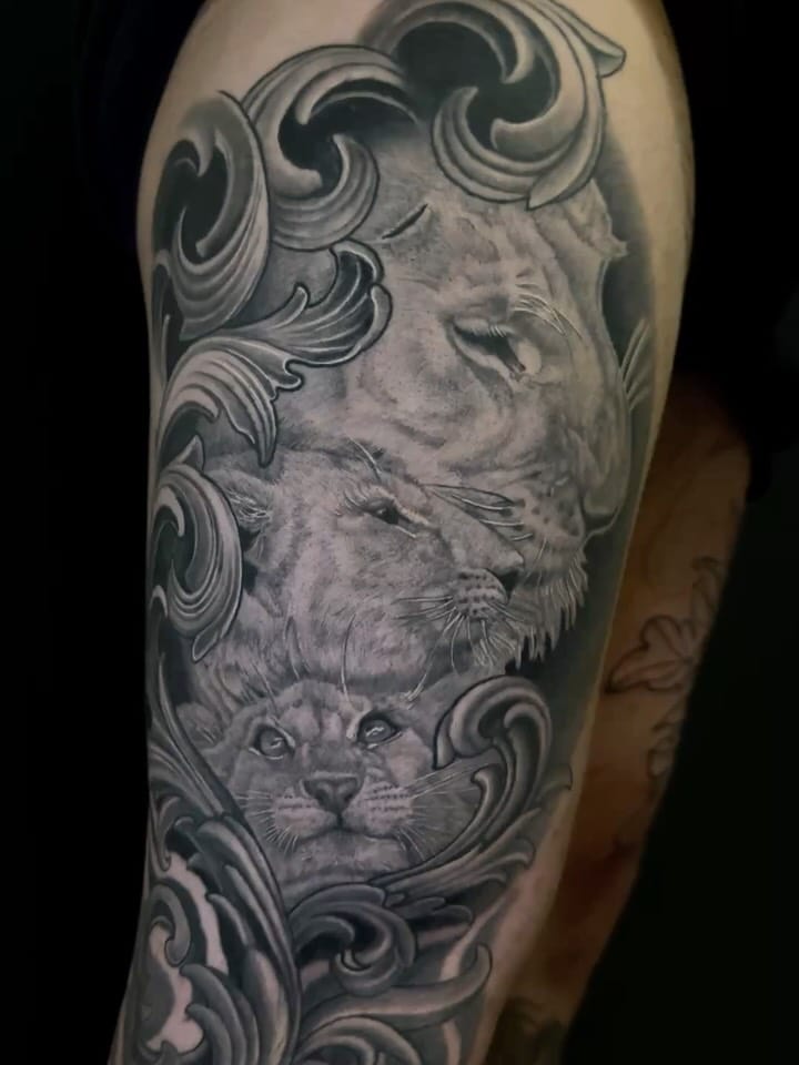 Post 4 by wakoh tattoo on Instagram (carousel)