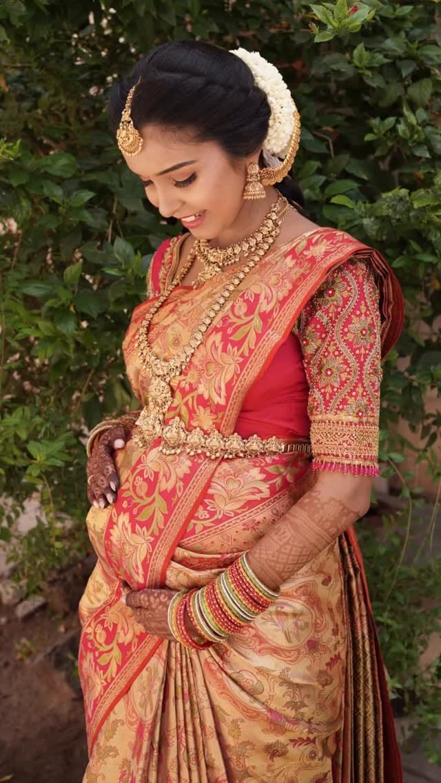 Post 10 by Adhithi Bridal Jewels on Instagram (video)