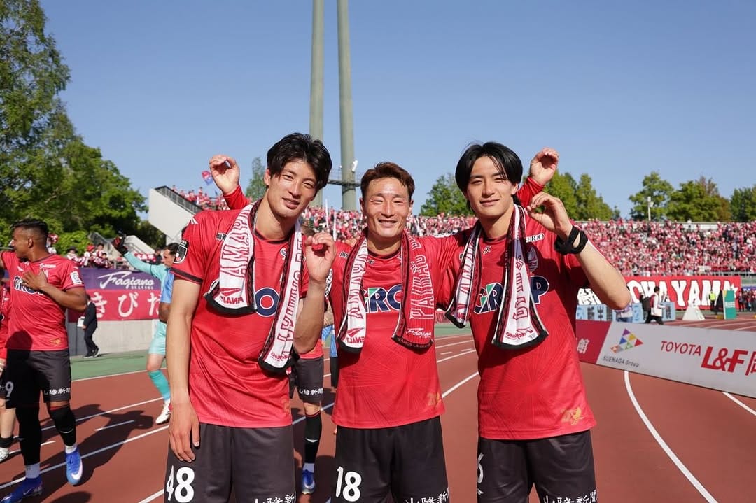 Post 2 by Daichi Tagami 田上大地 on Instagram (carousel)