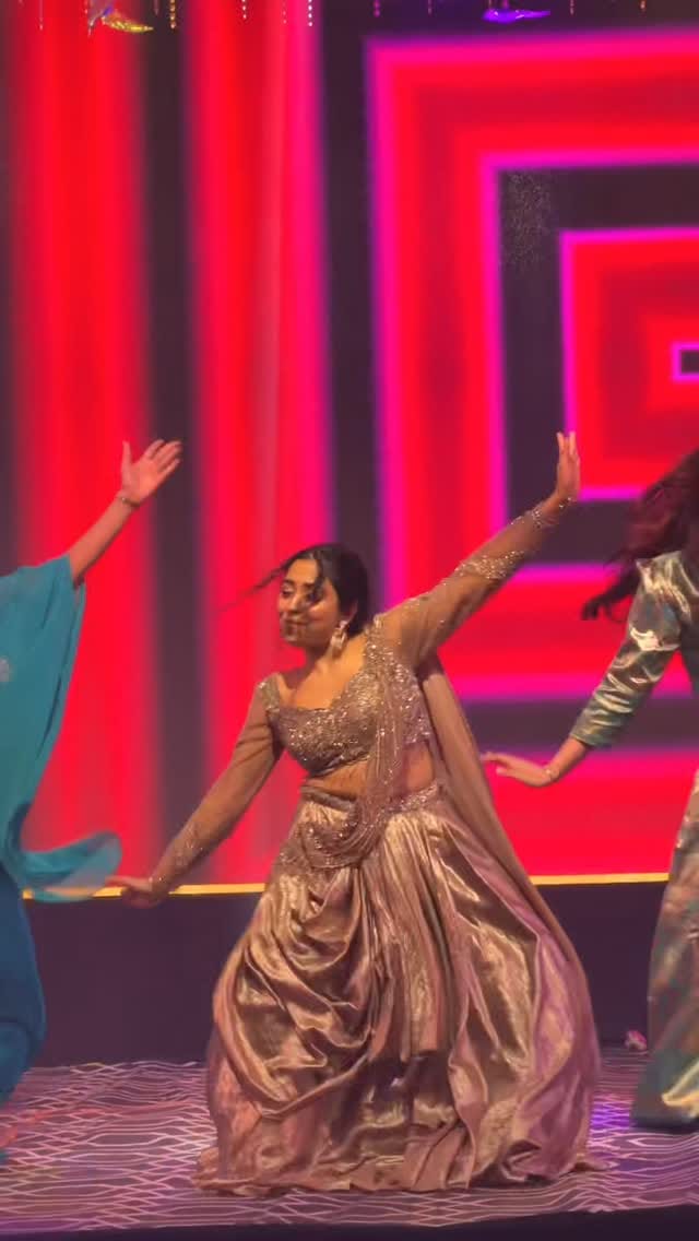 Post 8 by Harshita Modi on Instagram (video)