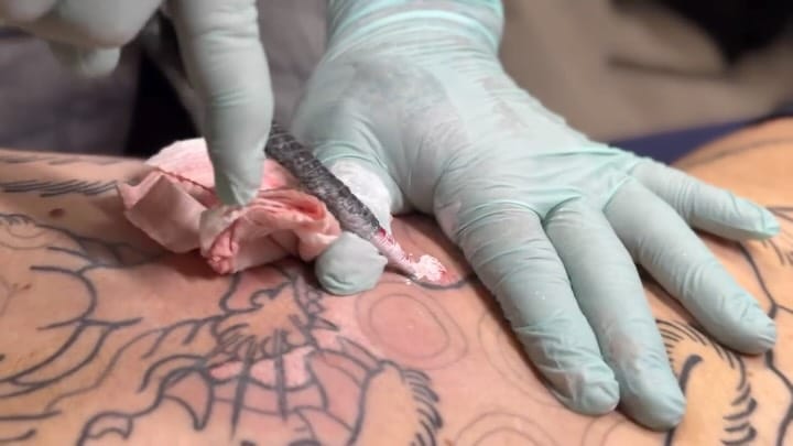 Post 2 by 彫しげ on Instagram (video)