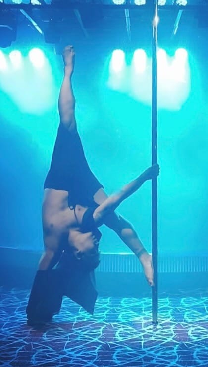 Post 9 by M͟r͟.͟K͟E͟N͟I͟T͟A͟N͟ on Instagram (video)