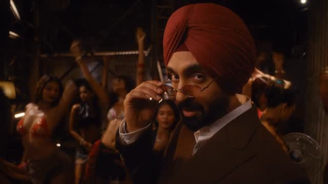 Post 10 by Ujwal Gupta on Instagram (video)