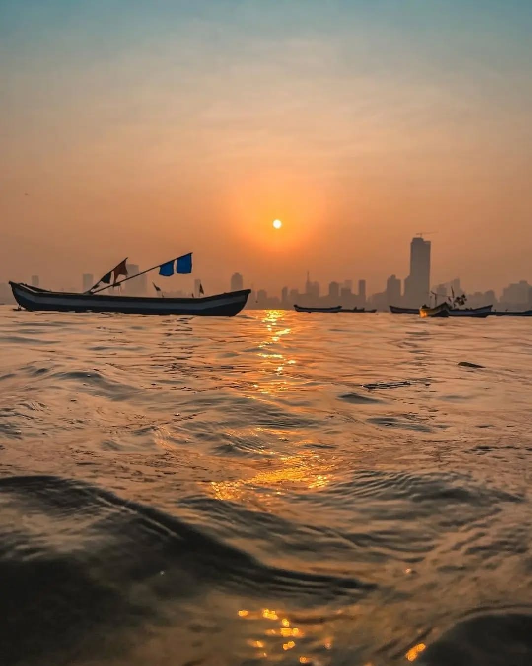 Post 6 by #Itz_Mumbai on Instagram (carousel)
