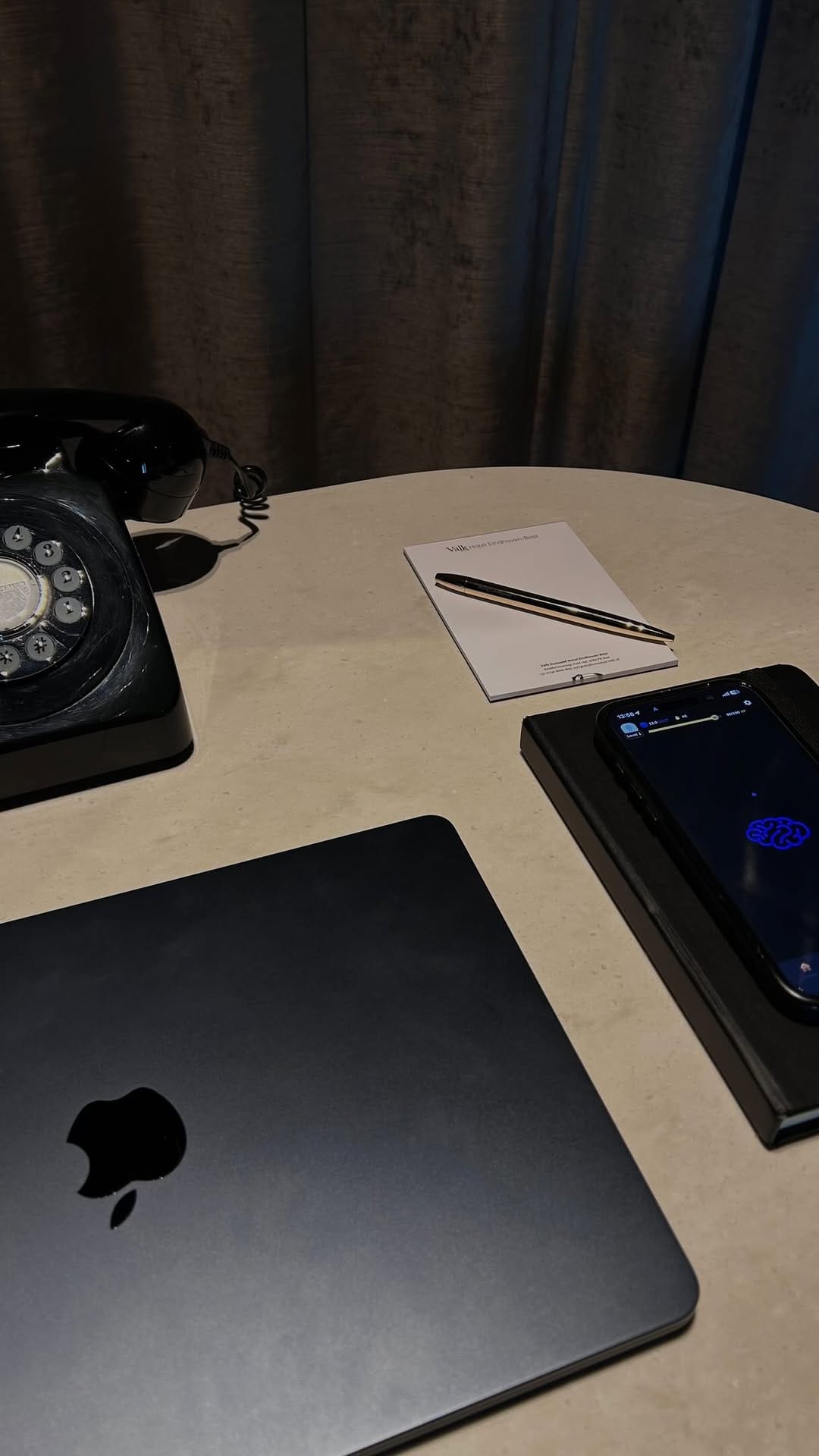 Post 4 by Sven van der Voort on Instagram (video)