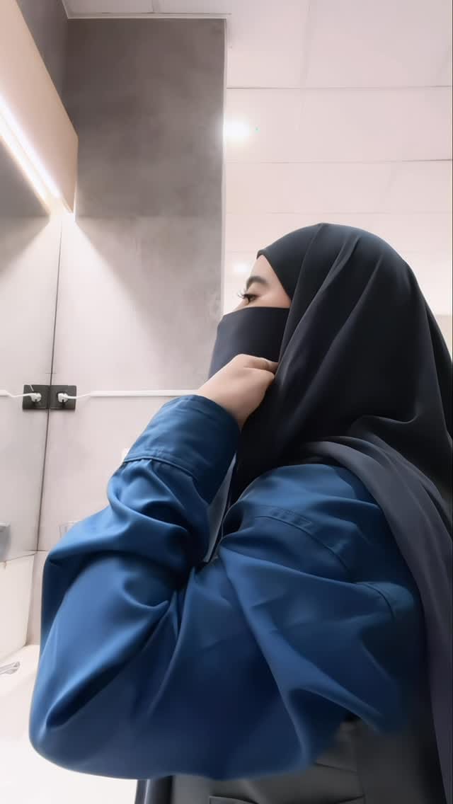 Post 1 by MIRACAHAYA REAL 🫆 on Instagram (video)