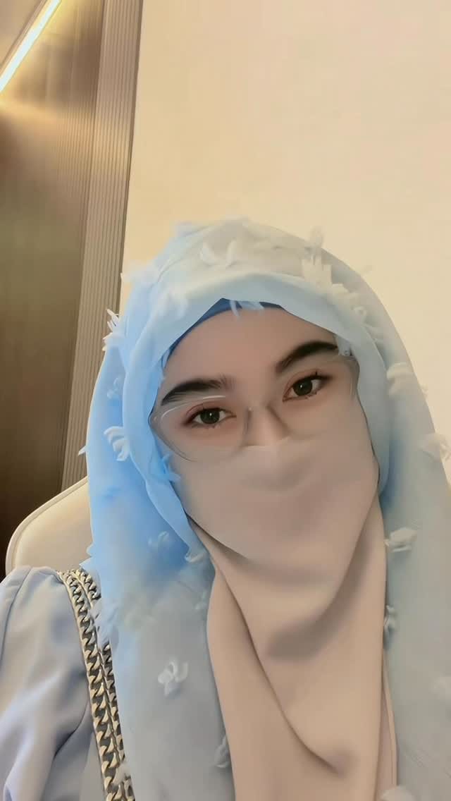 Post 5 by MIRACAHAYA REAL 🫆 on Instagram (video)