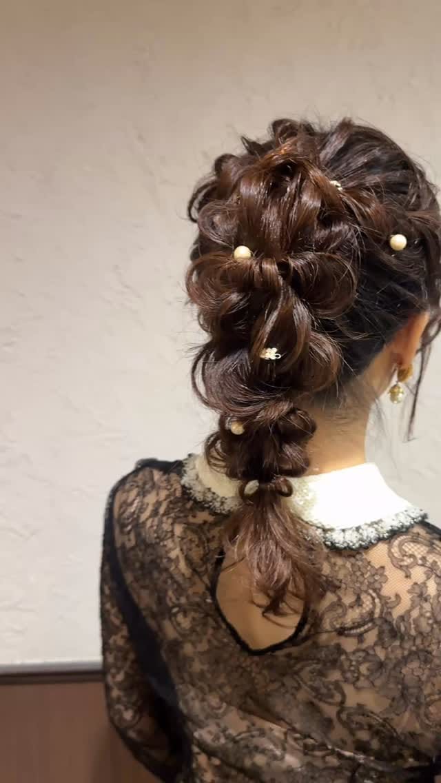 Post 2 by 藤原　愛✴︎hair arrange ヘアアレンジ on Instagram (video)