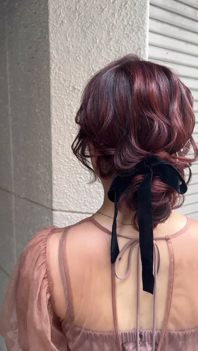 Post 6 by 藤原　愛✴︎hair arrange ヘアアレンジ on Instagram (video)