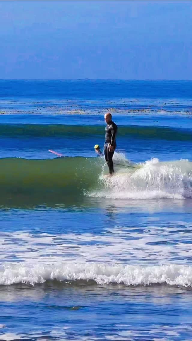 Post 1 by Surfing Fede 🟡 Longboard Surfing on Instagram (video)