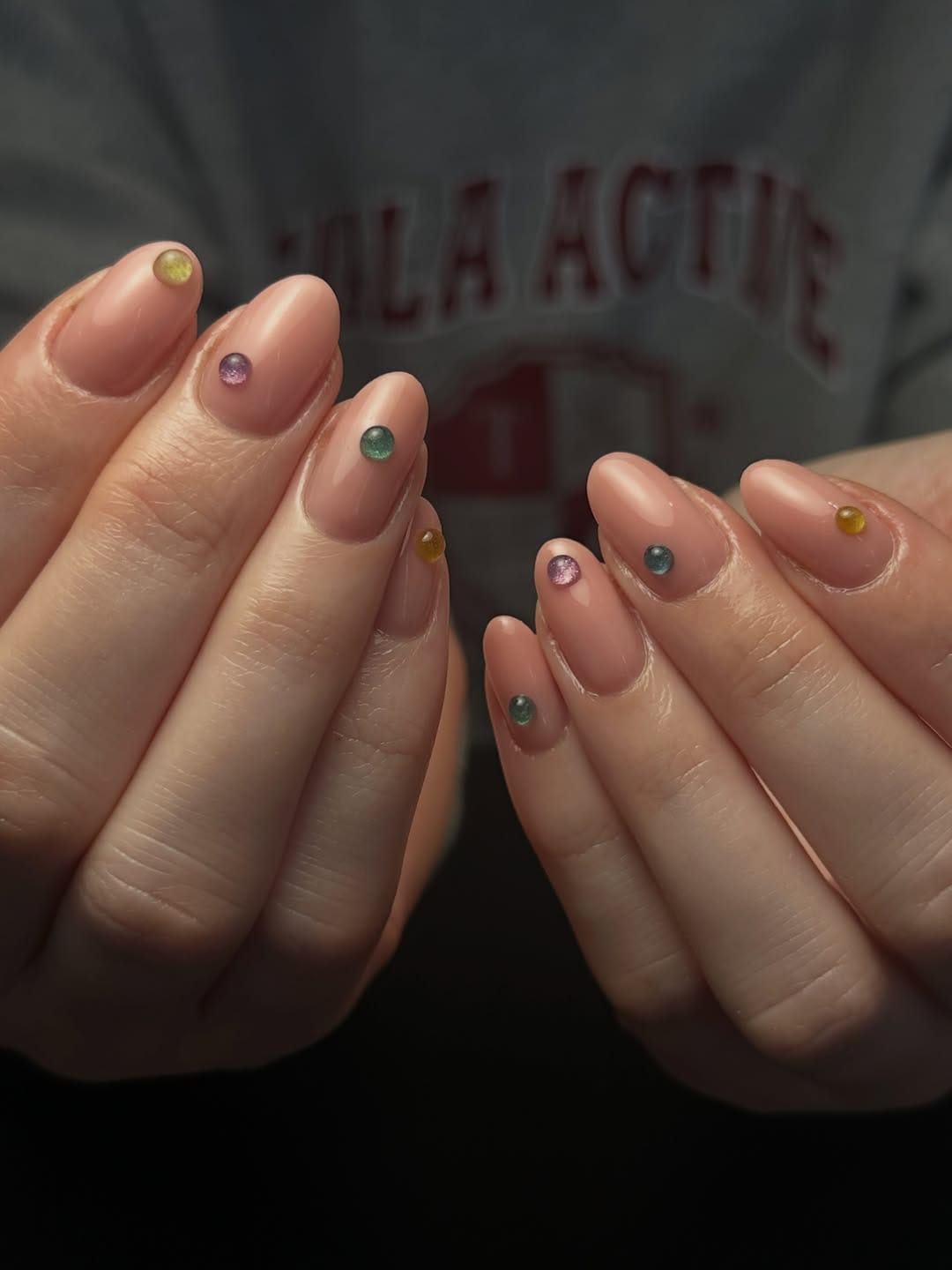 Post 7 by tasha solanki | cat eye, chrome & nuance nails | manchester on Instagram (image)