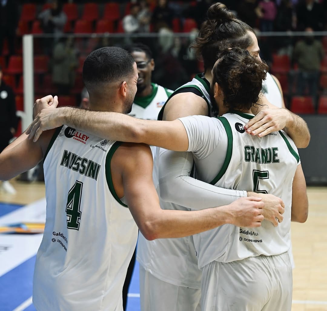 Post 7 by Federico Mussini on Instagram (carousel)