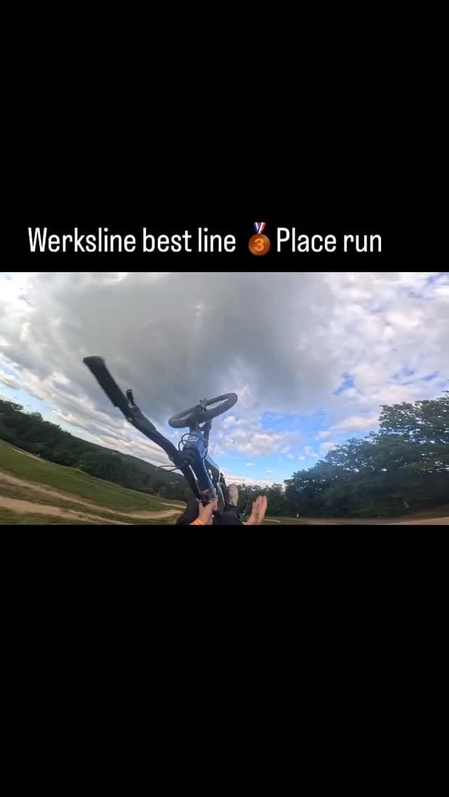 Post 8 by Maxi🐳💨 on Instagram (video)