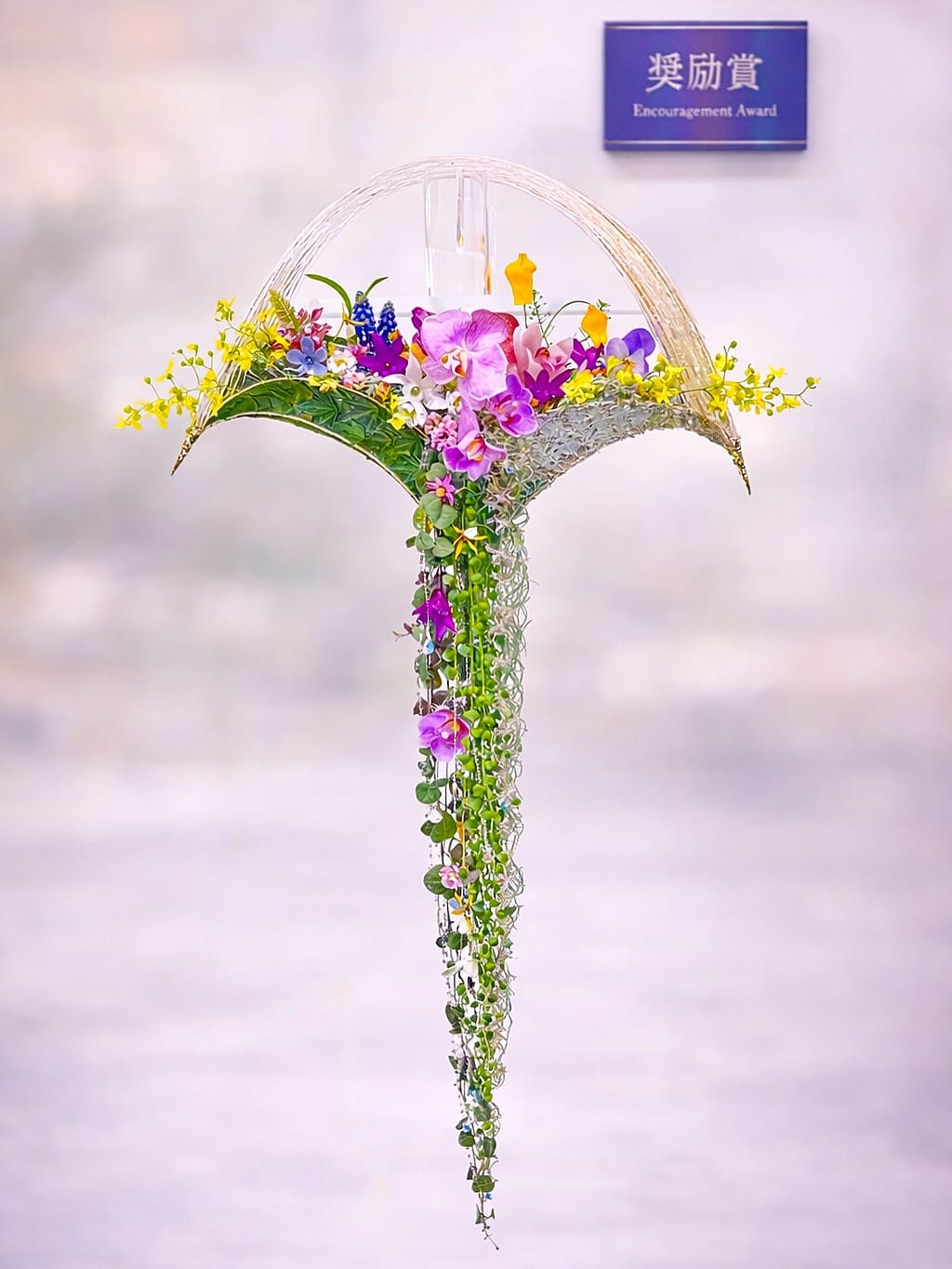 Post 8 by Yoko Takano                 flowerdesign angelique on Instagram (carousel)