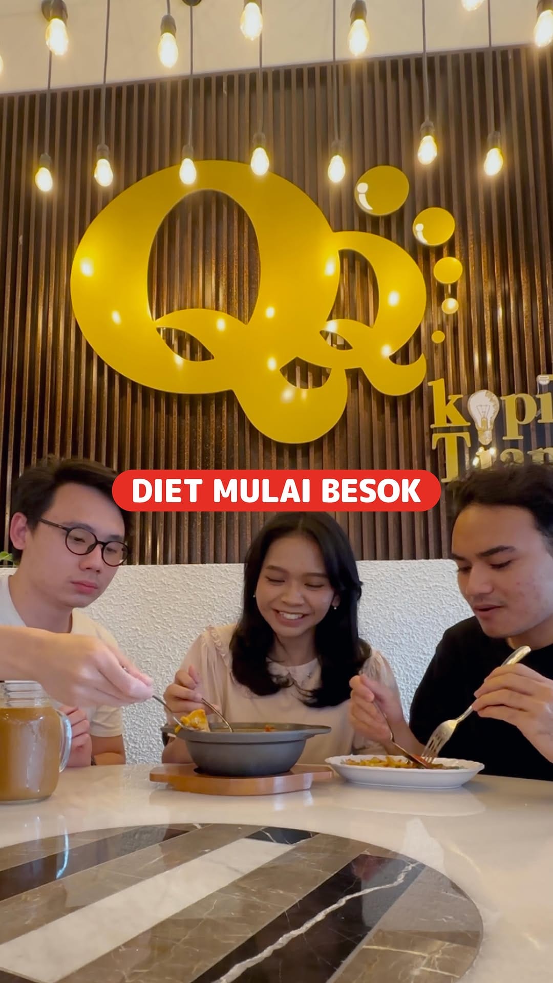 Post 6 by Horego | Rekomendasi Kuliner on Instagram (video)
