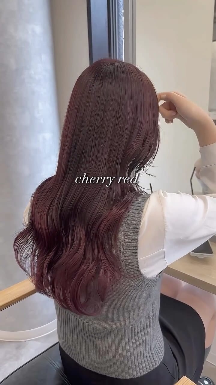Post 10 by 原野 永遠/ヘアカラー/ブリーチなし/梅田美容室 on Instagram (video)