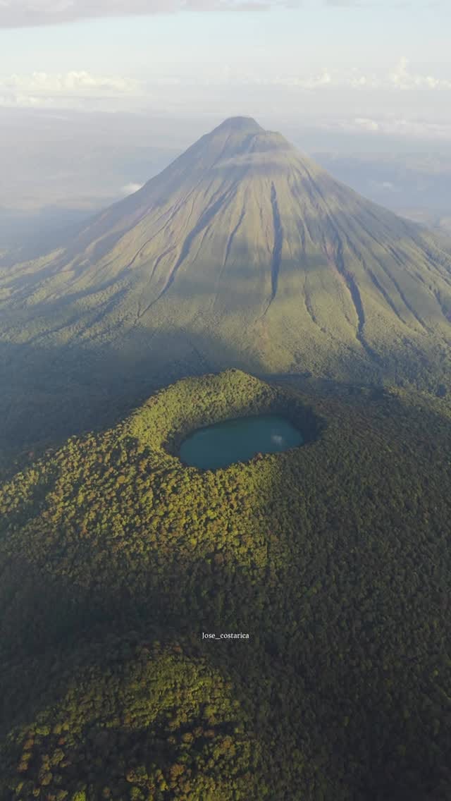 Post 6 by José Hernández | Costa Rica on Instagram (video)